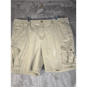 Tommy Bahama Mens Cargo Shorts Beige(Used) Outdoor Casual Flat Front Size 44 x 9